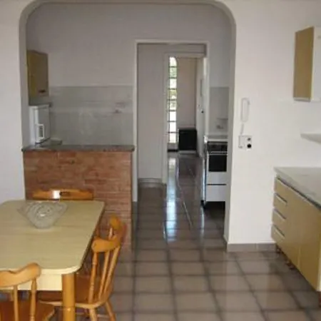 Apartament Mare *